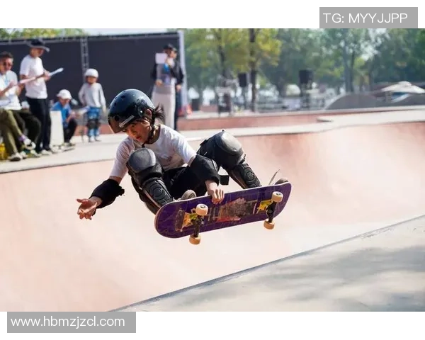 滑板热议:深圳滑板队的耐力争议 滑板热议:深圳滑板队的耐力争议